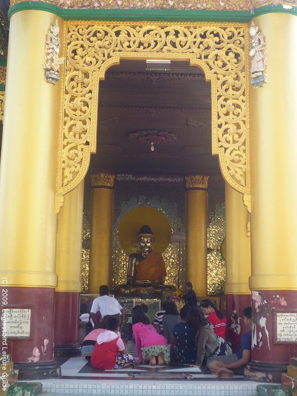 Shwemawdaw Pagoda02